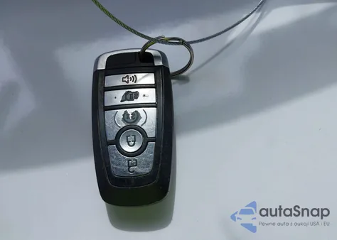 2021 Ford Explorer Xlt из США, поврежденный, VIN 1FMSK8DH8MGA75779